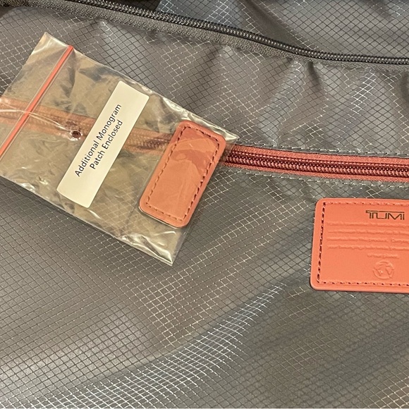 Tumi Blush Hardshell Luggage - Picture 12 of 16